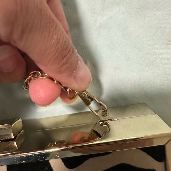 Lulu Townsend Ladies Animal Print Clutch - Picture 7 of 7